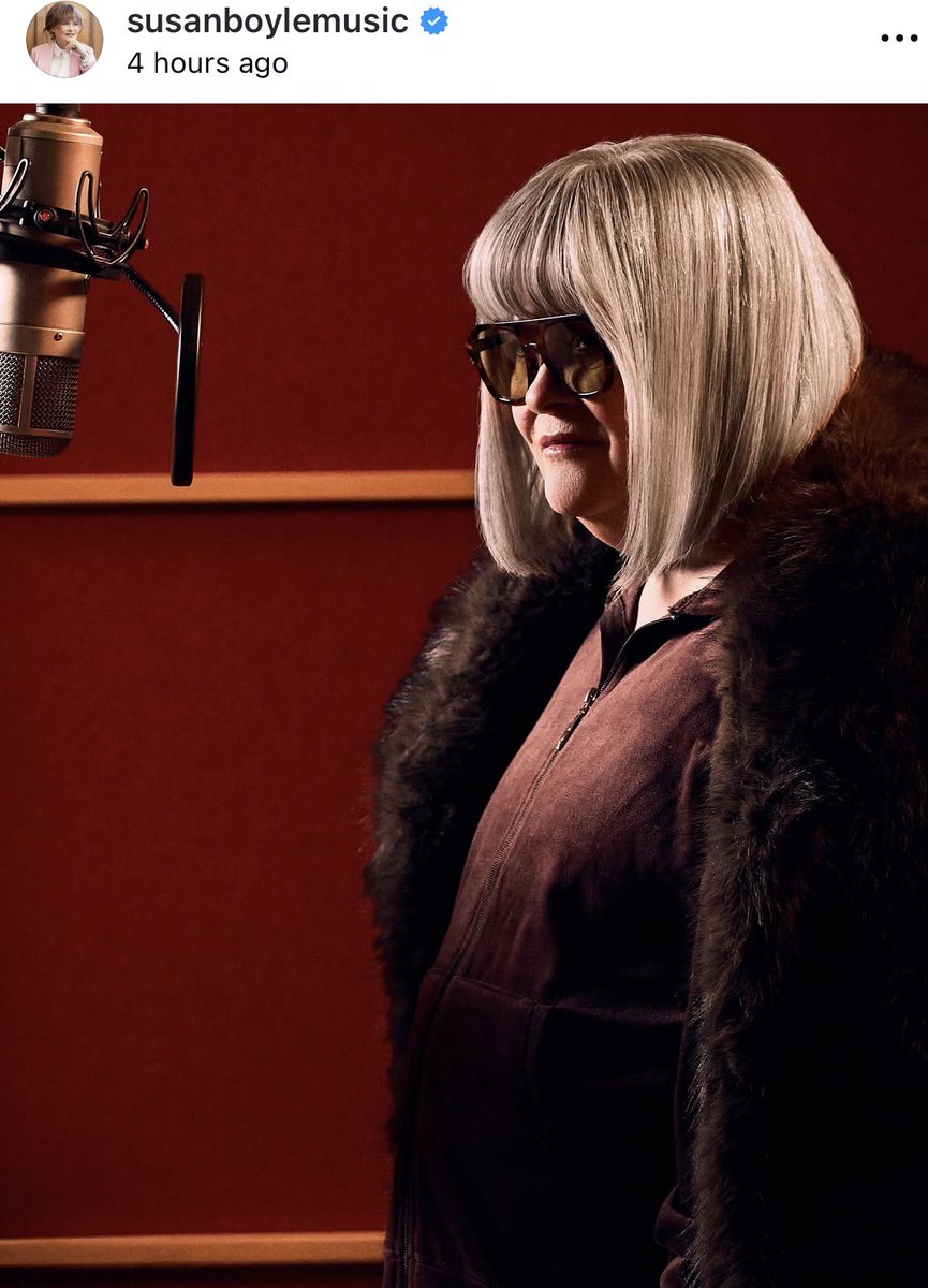 AntMelia94's tweet photo. Wha the SuBo Wintour is going on https://t.co/8cupdpFlxF