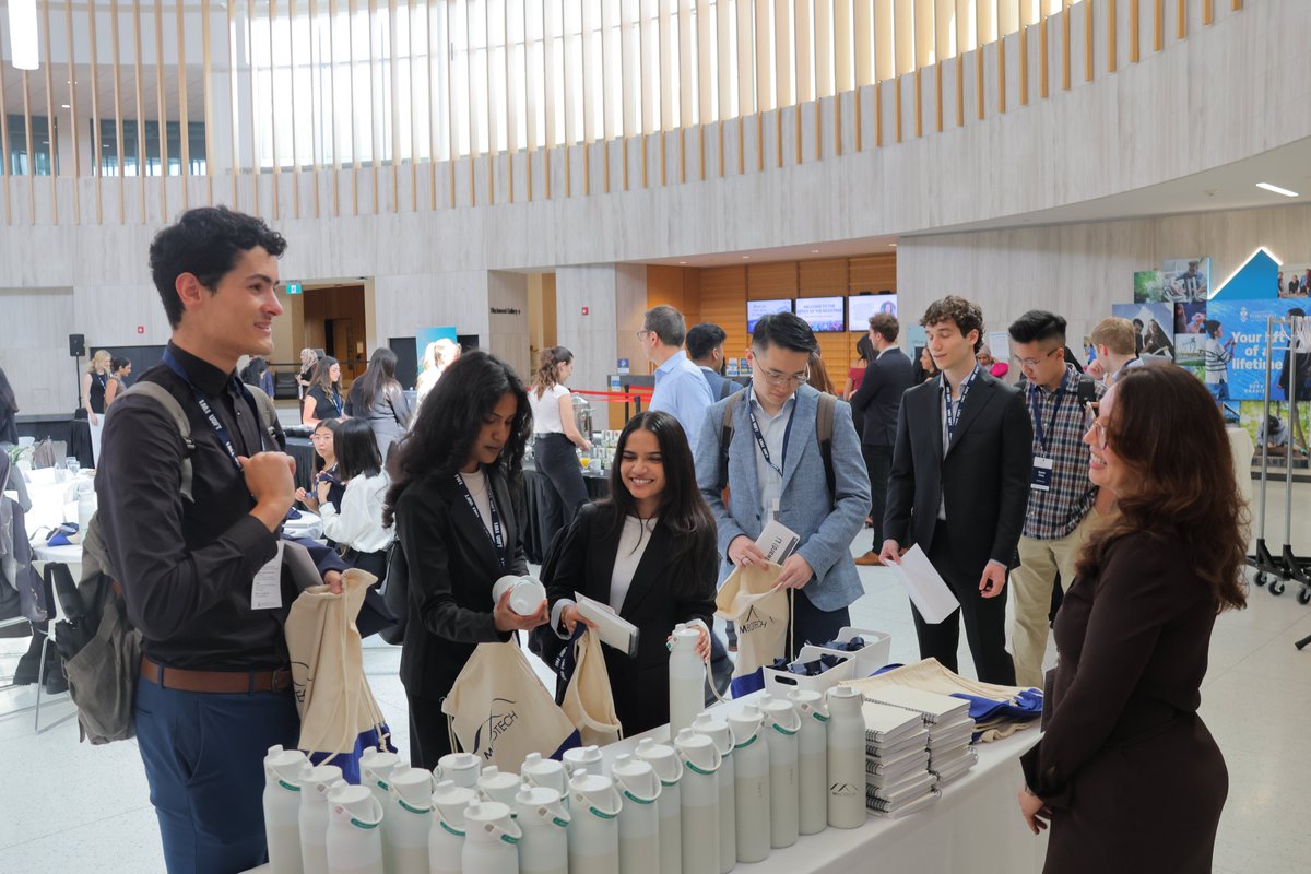 IMIUofT's tweet photo. Welcome to @MBiotechProgram Class of 2028—we were so excited to kick off the year meeting our newest cohort and cannot wait to see all that you accomplish! #MBiotech #UofT https://t.co/7Cxx36Wa4M