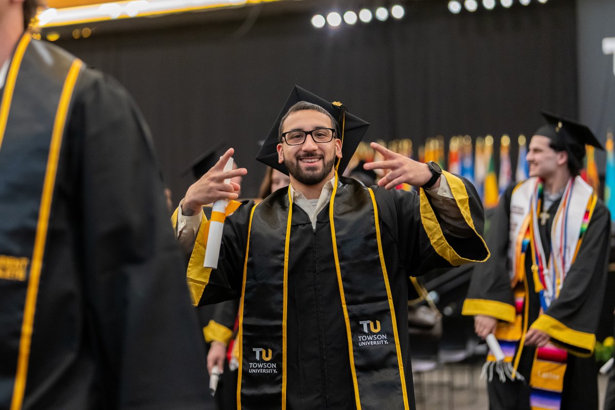 TowsonU's tweet photo. 2026 Spring Commencement candids! Scroll TU's Flickr and download images for free. https://t.co/1tQGtAjMSx https://t.co/OVjYgeQWkb