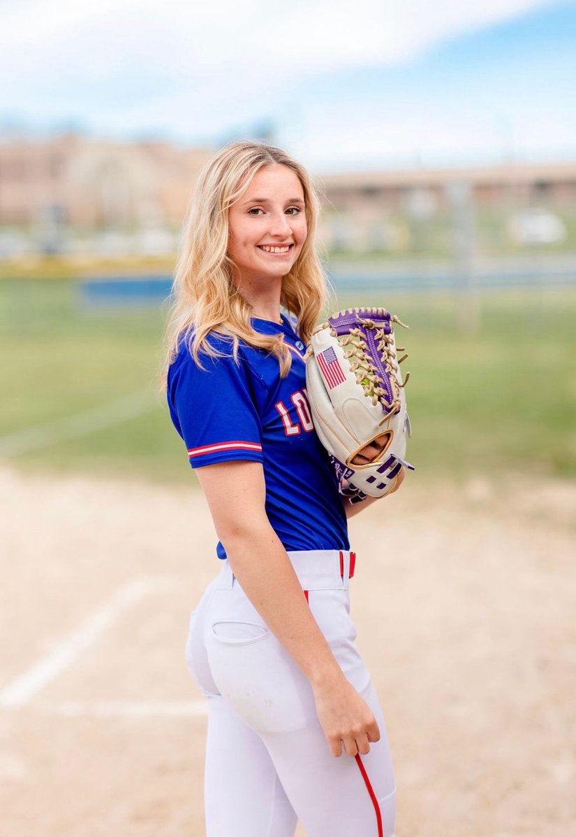 LancerSoftball's tweet photo. Our last senior is our other captain, #8, Elisabeth Kearney. E will be attending Stonehill College &amp; studying Communication Science &amp; Disorders. She will also be playing softball! See below to see what she had to say about her experience w/ LHS Softball. Congratulations E! 🎉🎓🥎 https://t.co/5CoDhuC5gq