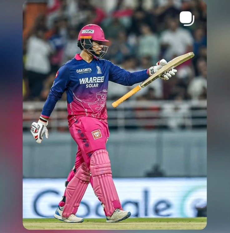 charann_sai's tweet photo. Avnu 18 yrs lopu pillolani harrase  chesthe pocso
 mari 15yrs pillode harrase chesthe 🤣
#SRHvsRR https://t.co/Er469tsoqW