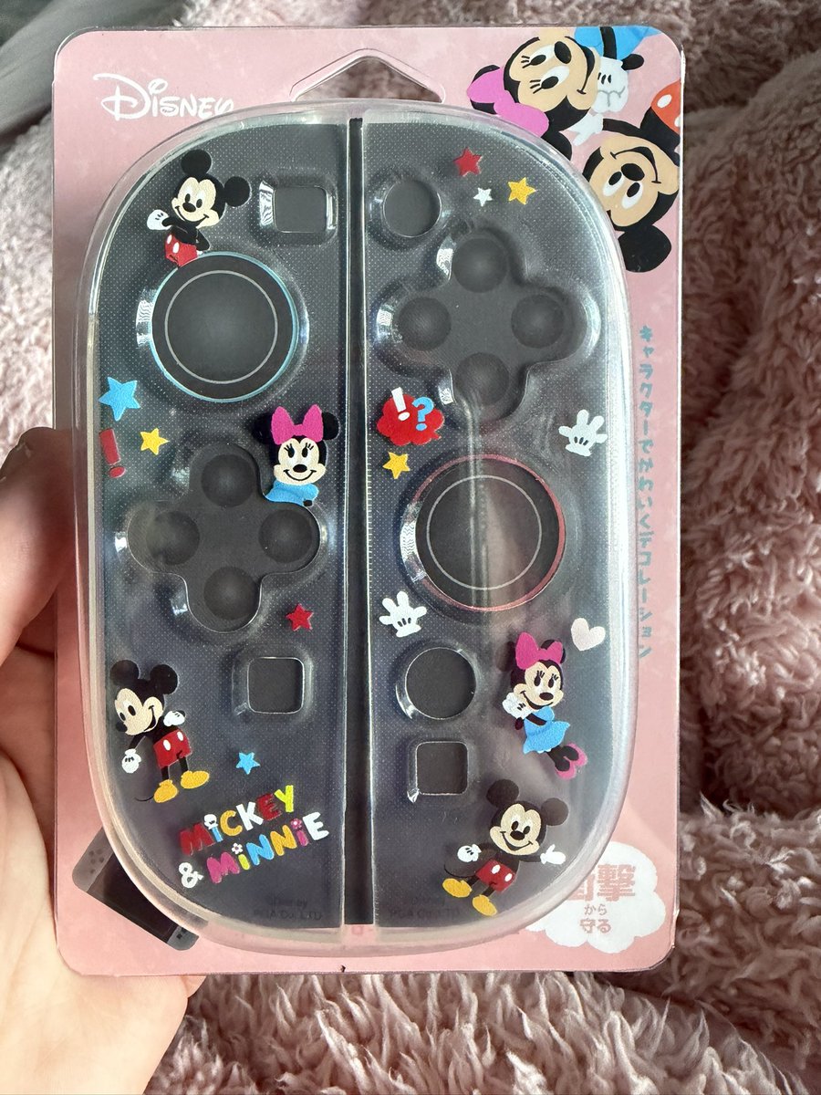 KosmicBun's tweet photo. So I can’t find Disney switch 2 accessories that aren’t really bad…but saw this on Vinted for £4 it was a must!!!!! 🤩 Has some cute thumb grips to match as well!! Needs a trip back to Japan just to buy out the Disney accessories! https://t.co/xJ8hVntjDh