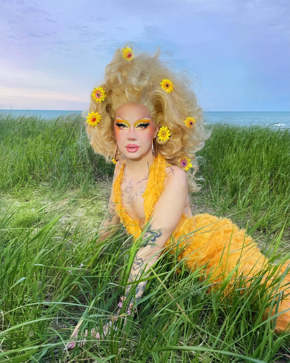 Drag Base tweet media