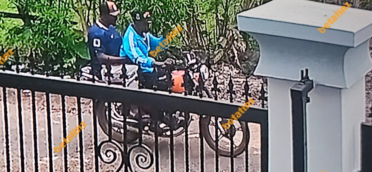 beta_tinz's tweet photo. #BetaPipol una memba dat Female Mobile Money Agent way bad eggs dey be kee e for broadday light for GRA Junction Limbe nor? On May 6th...Na the bad eggs dem dis👇🏾way do the act! As investigation di go on, dey spot dier images for some person e CCTV camera, as dey be di pass...Dey dey WANTED now so.

If any persin kno dem or dier whereabouts, kindly report for the nearest police station.

#BetaTinz #BetaTinzGist