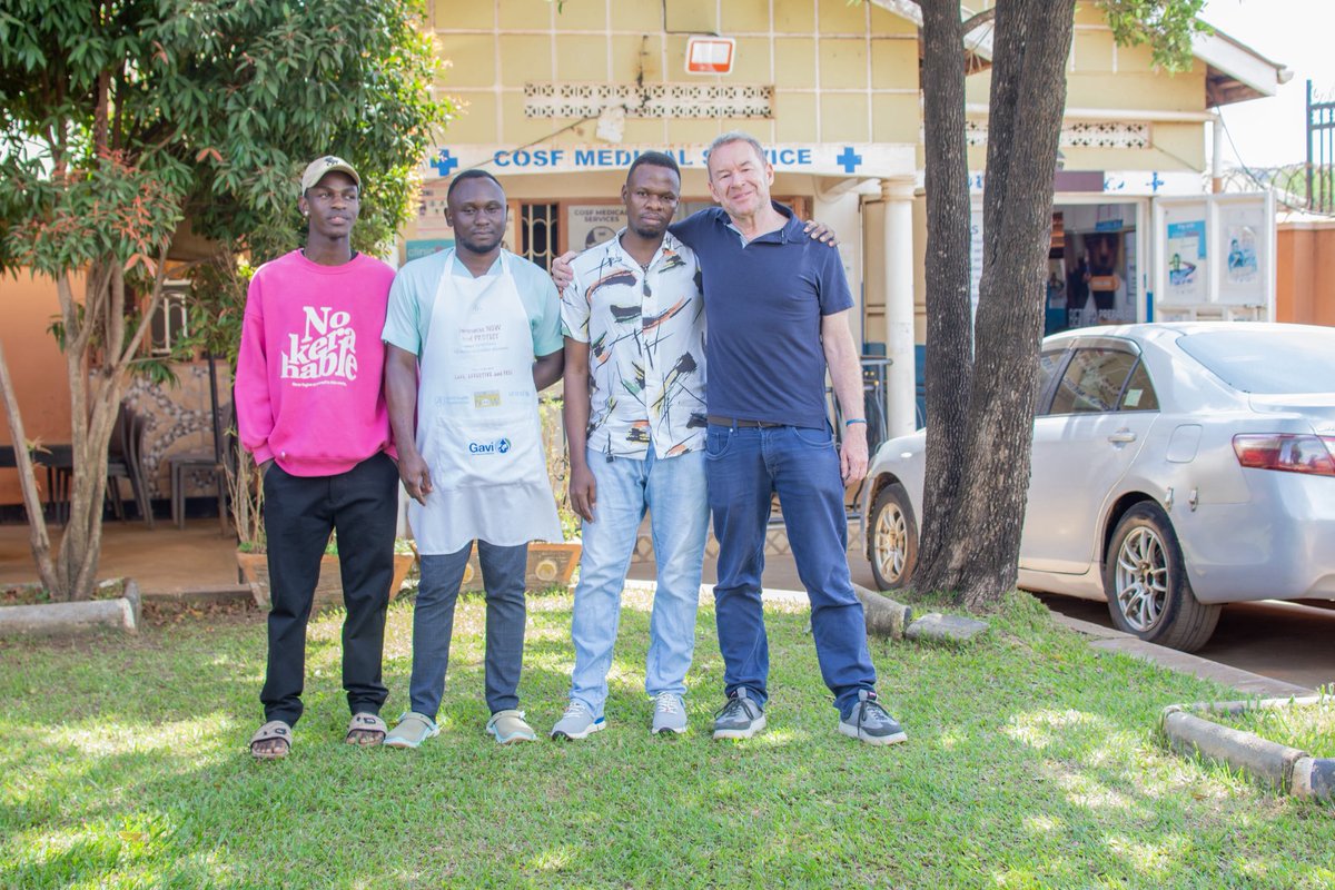 UgandaCosf's tweet photo. Best kind of donor!
The one who donates AND sits with the community, talks openly, and makes everyone feel heard.

Grateful for @AllOut for showing up for @UgandaCosf in every way that matters. https://t.co/zNrDprJJ9z