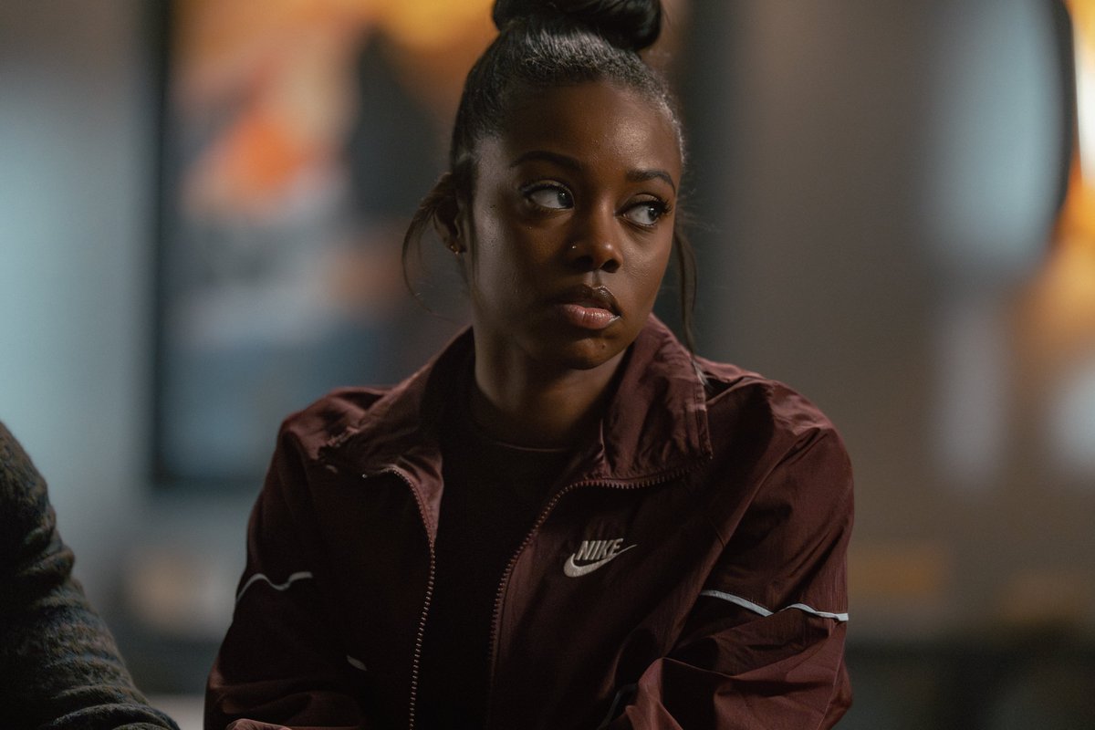 SHOTheChi's tweet photo. Nobody got it easy right now ☝🏾 Stream a new episode of #TheChi now on #ParamountPlus Premium Plan https://t.co/g1j7hjKFpg