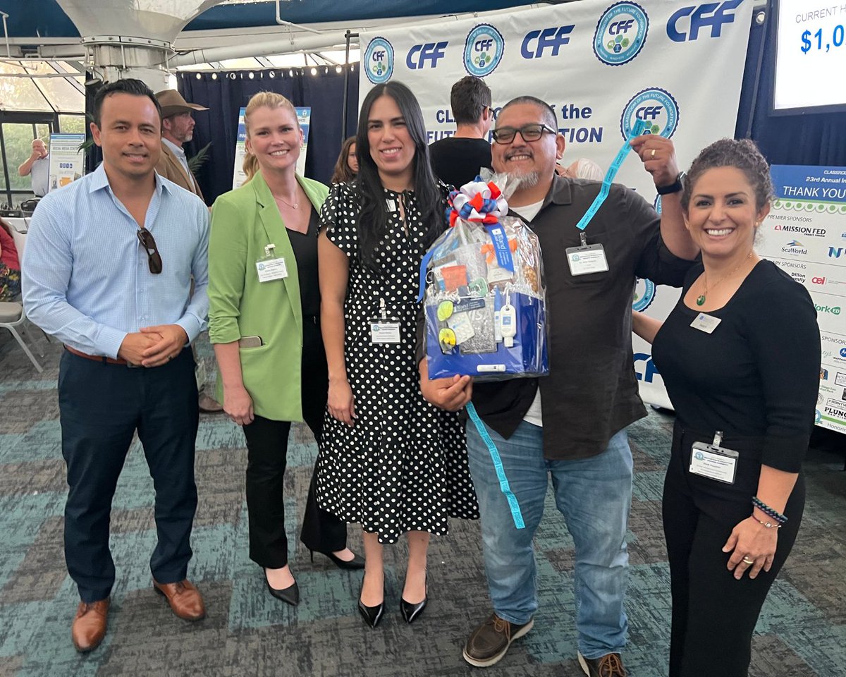 NorthIslandCU's tweet photo. We were proud to sponsor the Classroom of the Future Foundation’s 2026 Innovation in Education Awards at SeaWorld San Diego! 📚 Congratulations to Millennial Tech Middle School and all of this year’s award recipients! @sdschools @MTMWolves https://t.co/6qGftTr2u5
