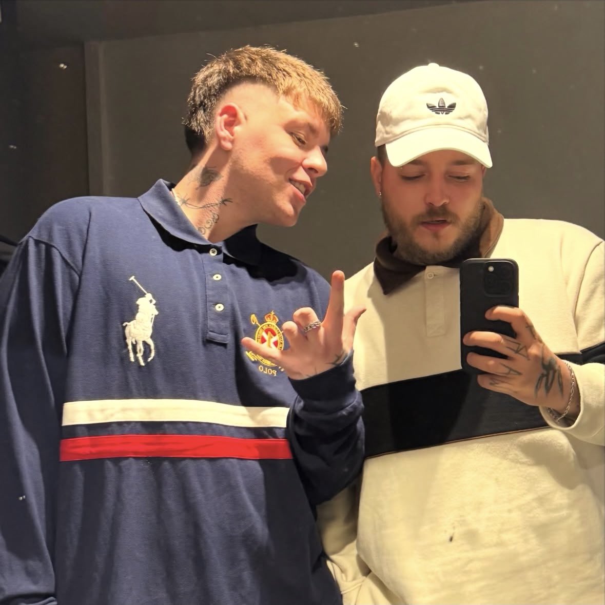 archiveknak's tweet photo. knak &amp; zeballos. https://t.co/rmDPfpm7Qo