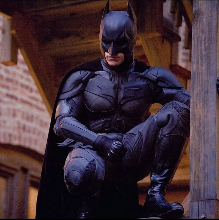 Bruce Wayne tweet media