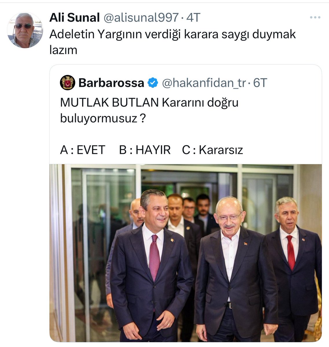 EdemirHuseyin's tweet photo. Sanırım aşağıdaki iki tweet son yaşananların en güzel özeti:
1- 23 Nisan 2022 tarihinde Kılıçdaroğlu’na hakaret Edip iğrenç mum söndü imasında bulunuyor.
2- 23 Mayıs 2026 tarihinde Kılıçdaroğlu için verilen mutlak butlan kararını selamlıyor. 

Yanlış anlaşılmasın, bu çukur herif aynı yerde duruyor; değişen Kılıçdaroğlu.
