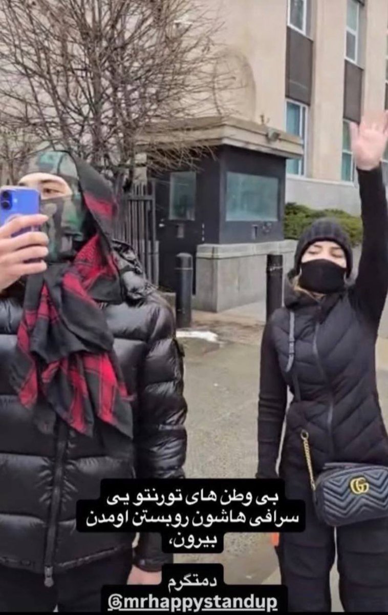 abban98192288's tweet photo. بچه‌ها وقتی شما نبودید، دکتر موون الله‌اکبر می‌گفت که صداش تا آمریکا می‌رفت:)) https://t.co/MResFMSVv3