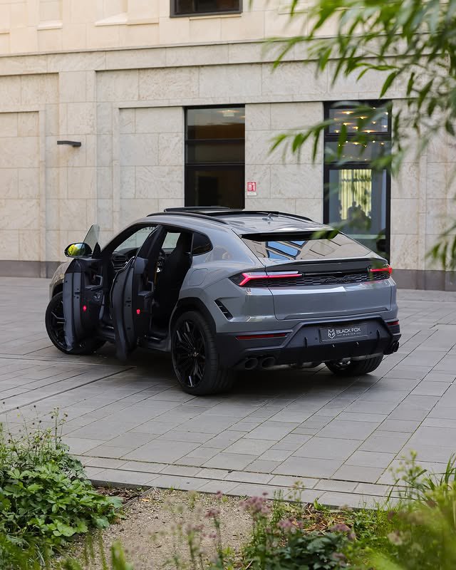 Unique Cars tweet media