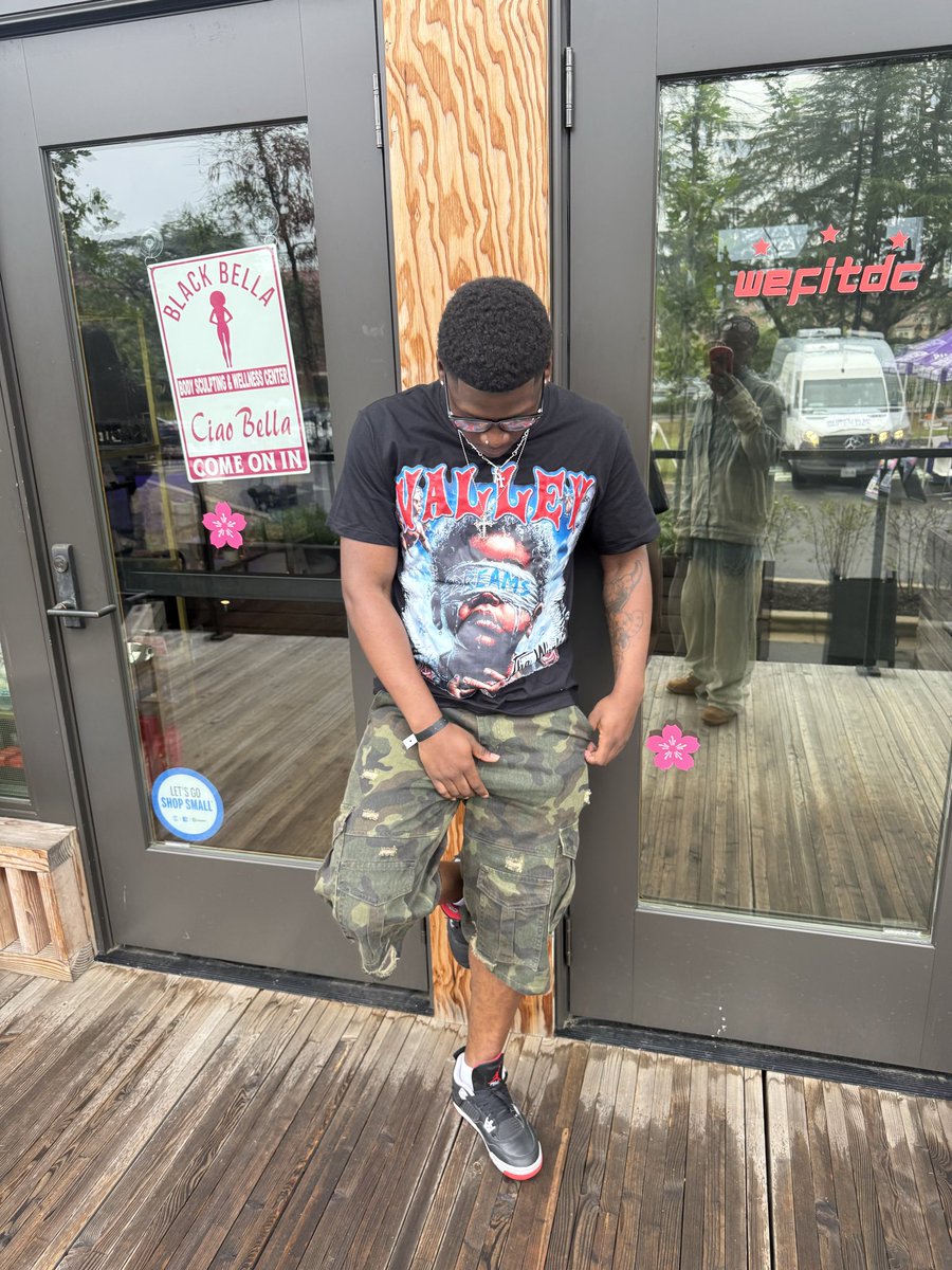 Jaayskiii's tweet photo. DC PRIDE!
#drescookout https://t.co/Jq45yFhXqc