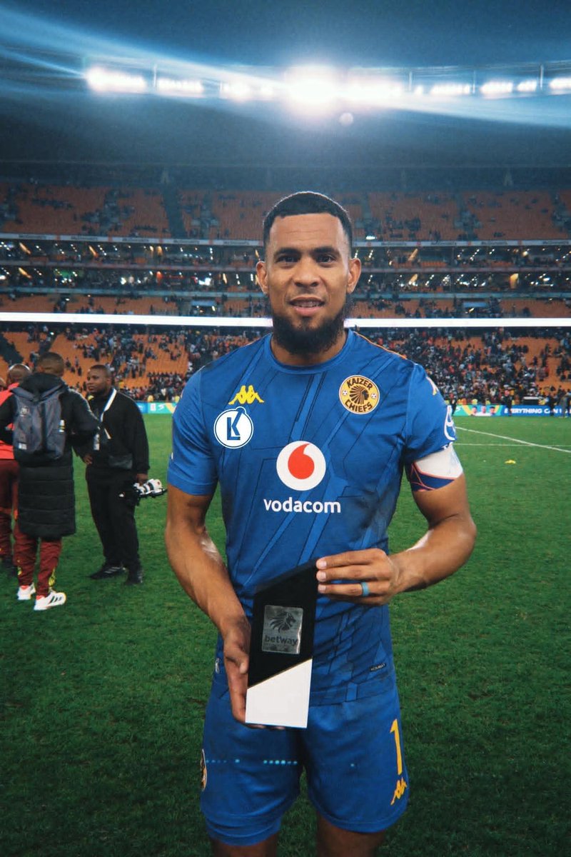 jiyose's tweet photo. @robertmarawa You deserved a call up bro,keep your chin up It's not about your performance, only Hugo knows why he left you out https://t.co/0fIV3G7TAh