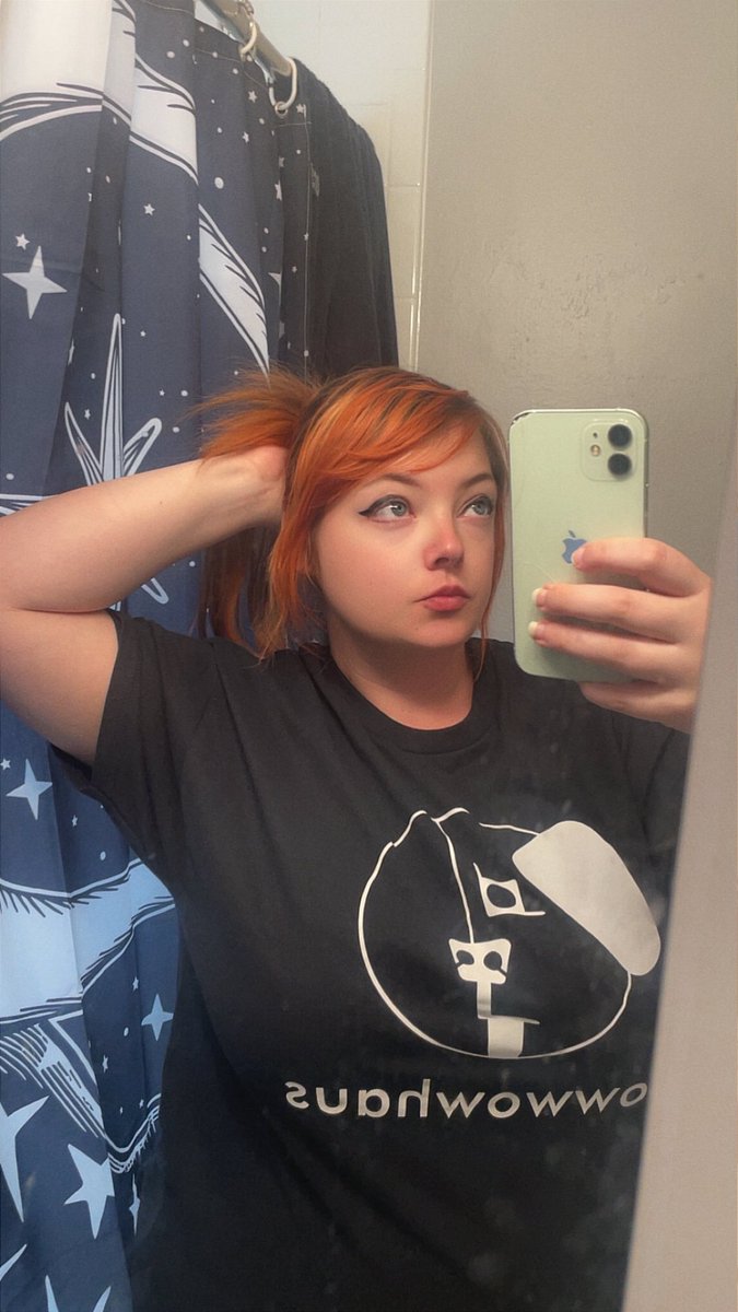 Faeryisms's tweet photo. Bye red haaaaaaair https://t.co/3NxyXwdK6p