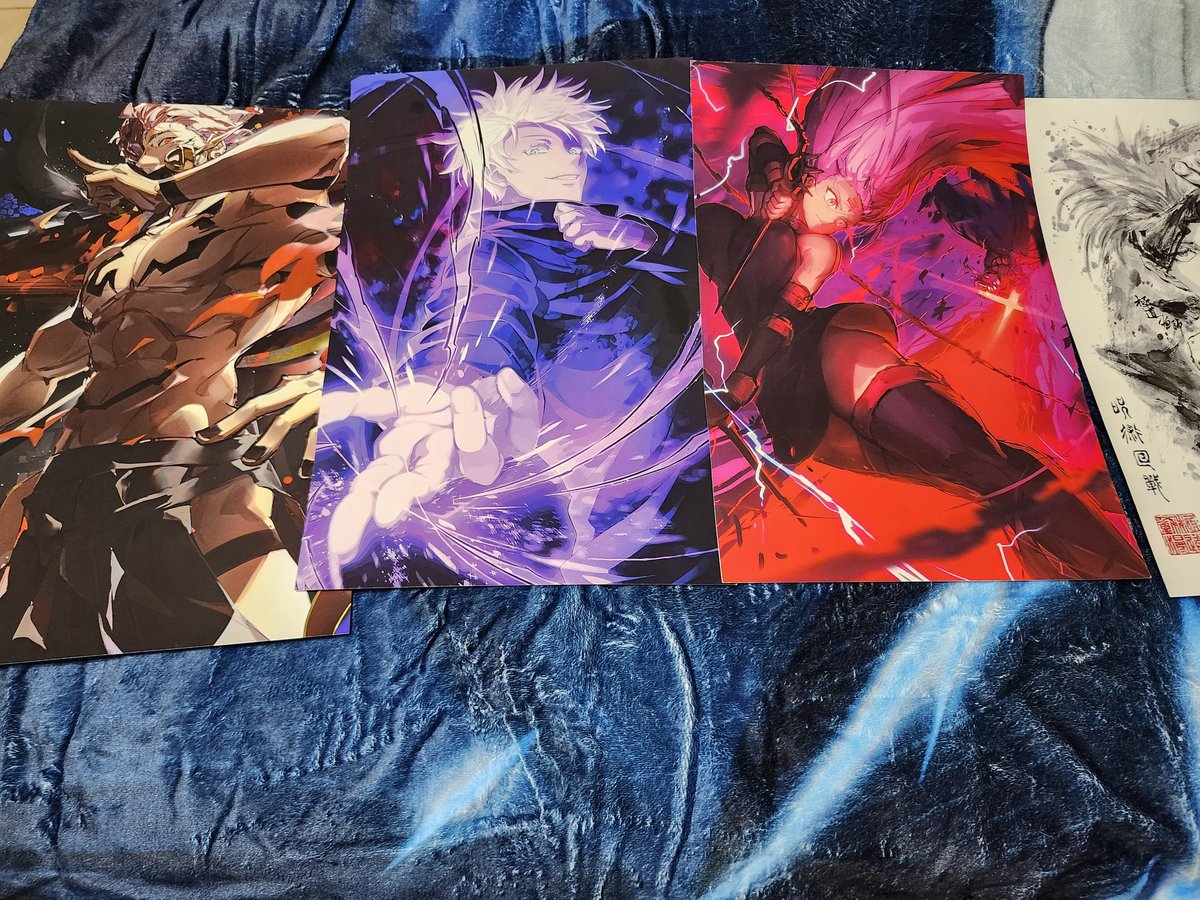 Thecelestialmg's tweet photo. Soooo the convention I was at this weekend.... I got a lot of stuff but I got to meet some of the jjk English VAs! And got autographs.) https://t.co/L5RF3L5MFg