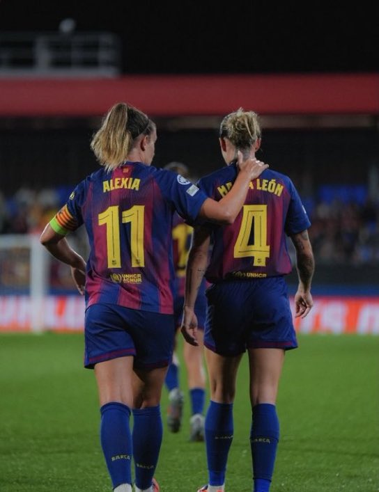 unsteadyrivs's tweet photo. un baile inolvidable 💙❤️ https://t.co/FqYhpNNsXR