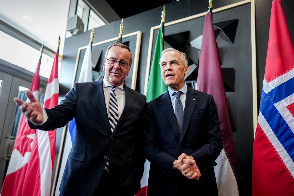 ChriWaDiplo's tweet photo. La proposition germano-norvégienne 🇩🇪🇳🇴 pour les sous-marins canadiens #PSPC permettra de créer et de maintenir 650000 années-emplois au #Canada, et son impact économique sur le PIB canadien s’élèvera à 86 milliards de dollars canadiens. #PlusFortsEnsemble #OTAN https://t.co/yLqxolZ5dc