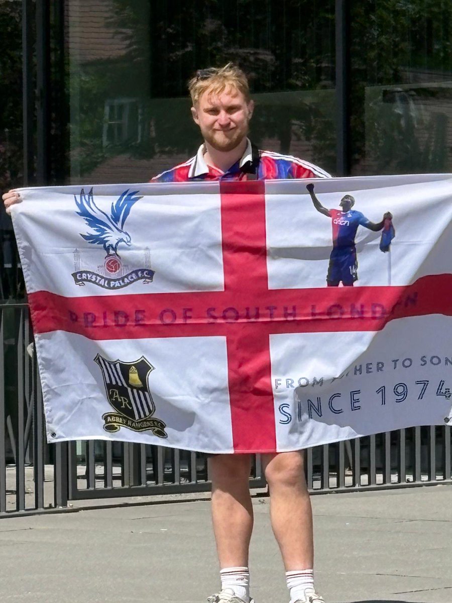ARFC_Official's tweet photo. Our Data Analyst @bradhcpfc is in Leipzig tonight following @CPFC with his lucky Palace and Abbey flag.

Enjoy it and good luck Brad from everyone at Abbey
🖤🤍💛 https://t.co/M08NI8YBft