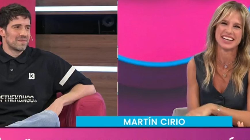 elazzul's tweet photo. #DDM 
La inflada Conductora que siempre nos da lecciones de moral muerta de risa entrevistando a un jeropa que contaba qué lindos los nenes de jardín y lo que les haría. https://t.co/wHxTDDxVNn