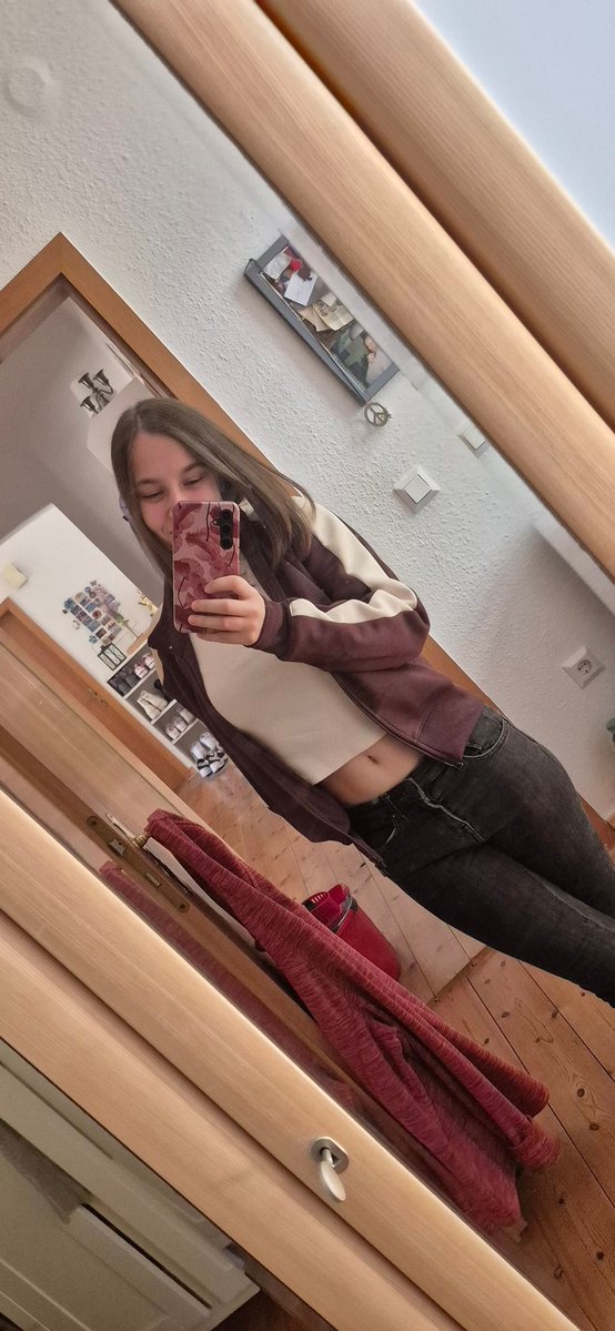 Lys tweet media