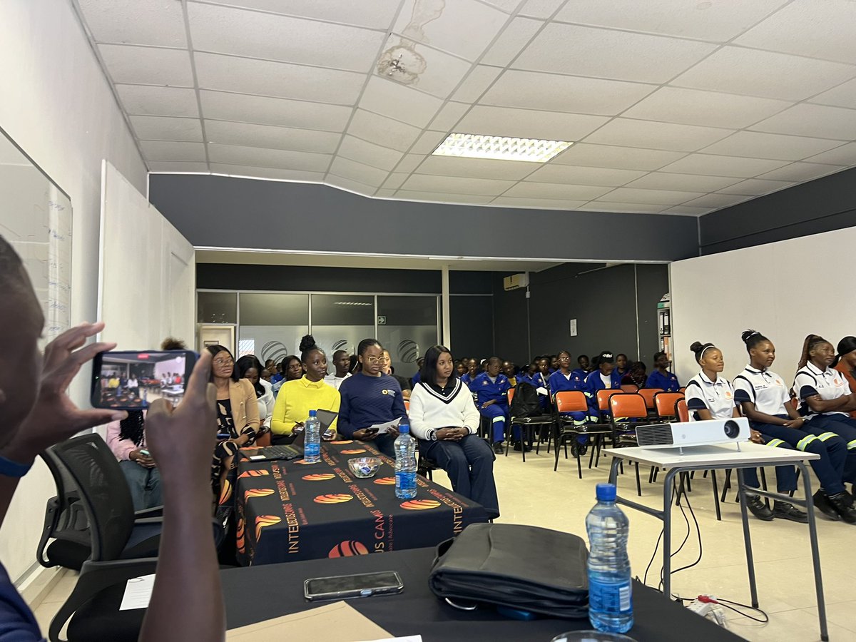 SRourence's tweet photo. Had a great time at Intellectus Campus engaging students on entrepreneurship highlighting the power of networking, value creation, and strategic marketing. Also had the privilege of interacting with Deputy Mayor of Ongwediva, Mr Jeremiah Amutenya. Grateful for impactful convo! https://t.co/p6090rF48h