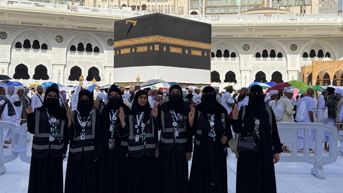 FelwaAlsaed's tweet photo. الحمدلله على التمام 🤍
حج ١٤٤٧هـ

#شرف_الخدمة
#جوالة_جامعة_الملك_سعود https://t.co/1mDOdjtP8S