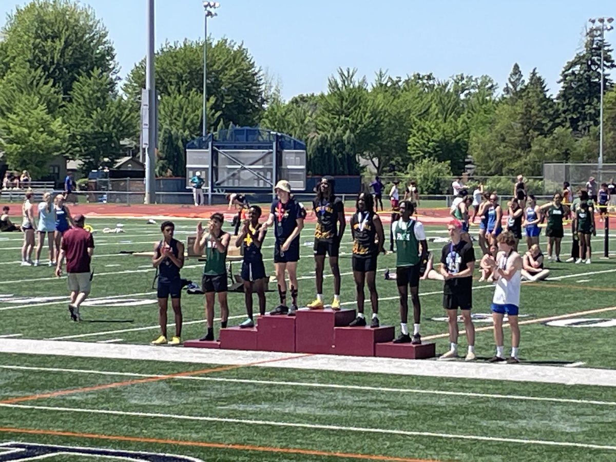 RosemountCC's tweet photo. Irish ☘️ put two Frosh on the podium for the triple jump - including a School Frosh record 43’ 4.5” by Bilal Bashaewuth. https://t.co/WKYmnCYZMU