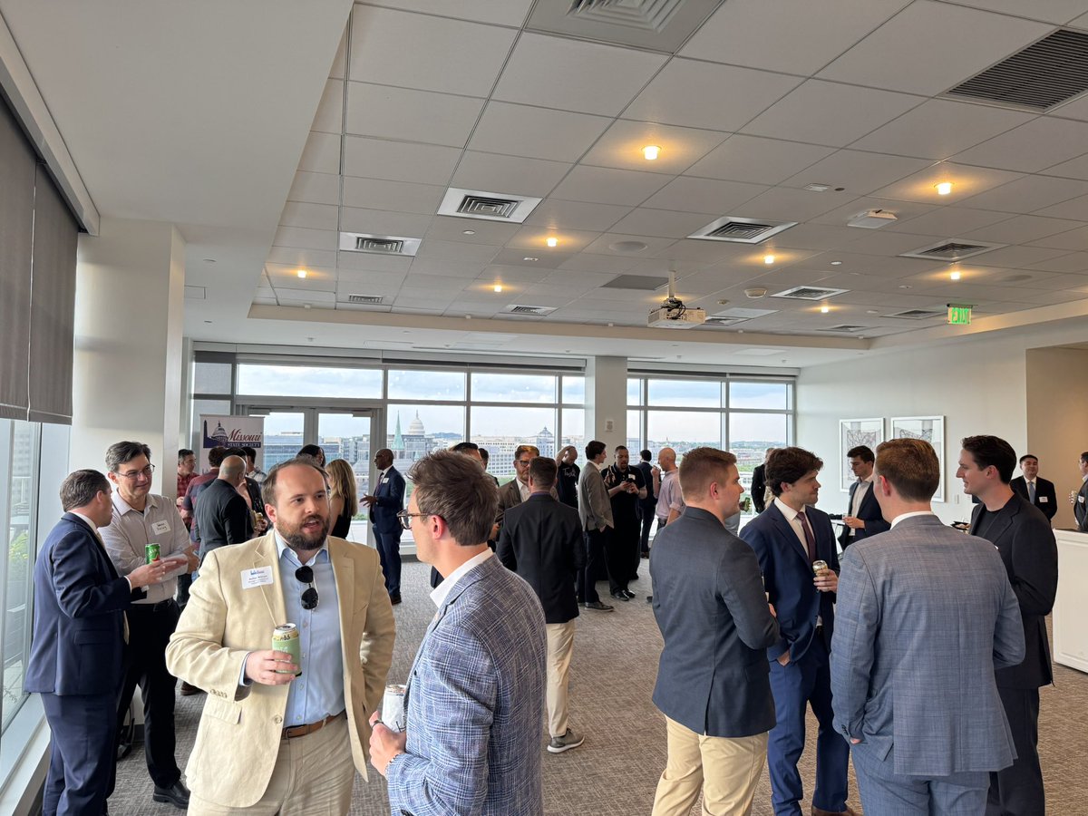 MOStateSociety's tweet photo. We had a blast at our penthouse reception at @CGAGroup last week.

Interested in attending our next event? Click here to learn more: https://t.co/Xon0Ma9dl6 https://t.co/I40JzCHOkF