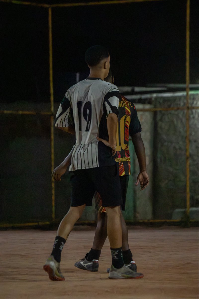AlexSantosll's tweet photo. Várzea 🫵🏽❤️⚽️🔥 https://t.co/NWvciDs9uS