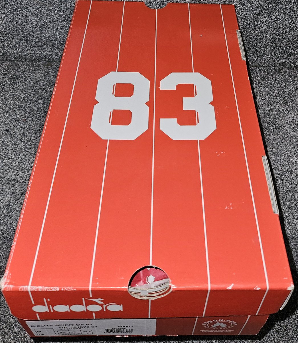 hirdy1888's tweet photo. Hanon x Diadora B.Elite ’83 Final, literally worn once, UK9, limited release, £100 plus postage tyd. Retweets appreciated. TIA! 🤝🏽 https://t.co/oc22wbpHht