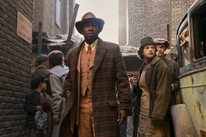 InfinityBrosPod's tweet photo. Rewatching Spider-Noir, in True-Hue color this time.

And @LamorneMorris’s suits are bright, brilliant, and so sharp. https://t.co/ziJkEgL53a