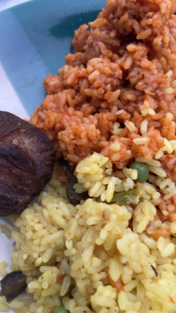timothe3rd's tweet photo. A fan gave me Eid food 😌 https://t.co/tw5GBrrmlo