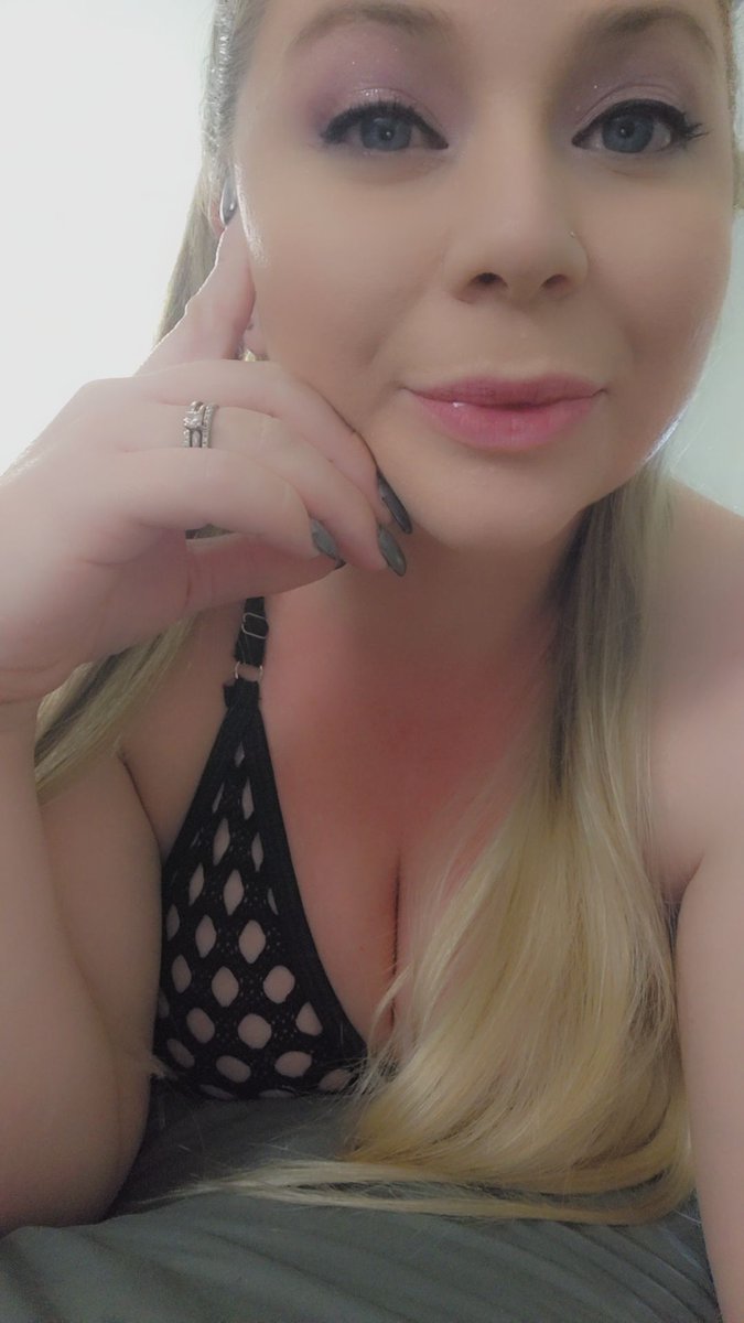 Blondebabygirl92 tweet media