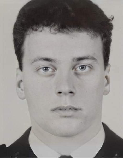 Absolutehero69's tweet photo. 27 May 1991
Spence, Edward (26)
Royal Ulster Constabulary
Died two days after being shot while on foot patrol, Lower Crescent, Belfast. https://t.co/aQlV14Hgoi