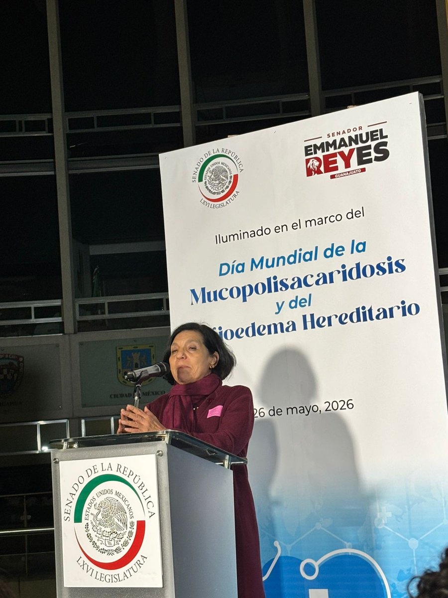 PCebras's tweet photo. 🟣Ayer iluminamos el Senado en el marco de la conmemoración del Día Mundial de las #mucopolisacaridosis #MPSDay y del #AngioedemaHereditario ##aheday 🦓✨️ https://t.co/E9Ys6KYO9M