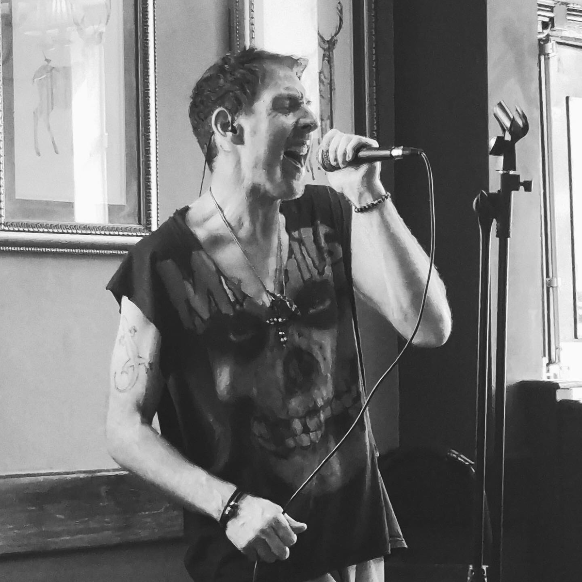 RustyApper's tweet photo. Thanks so much for the birthday wishes! it's been a blast on the road! Here's to level 39.... excited to see what it brings! #musician #birthday https://t.co/GAxRufcBVA