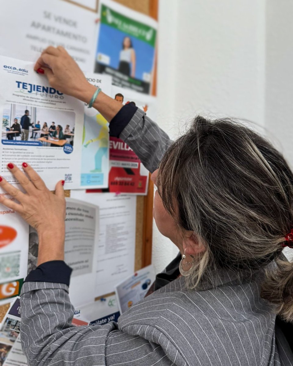 eccaedu's tweet photo. 🤝 Trabajamos para que nadie se quede atrás en Fuencaliente. Nos reunimos con Laura Pérez, concejala de Educación de @aytofuenca, para impulsar alianzas y repasar proyectos clave como 'Tejiendo', nuestras tutorías de ESO/FP y el servicio de orientación gratuito.

💙Gracias. https://t.co/jjCQkyRqk4