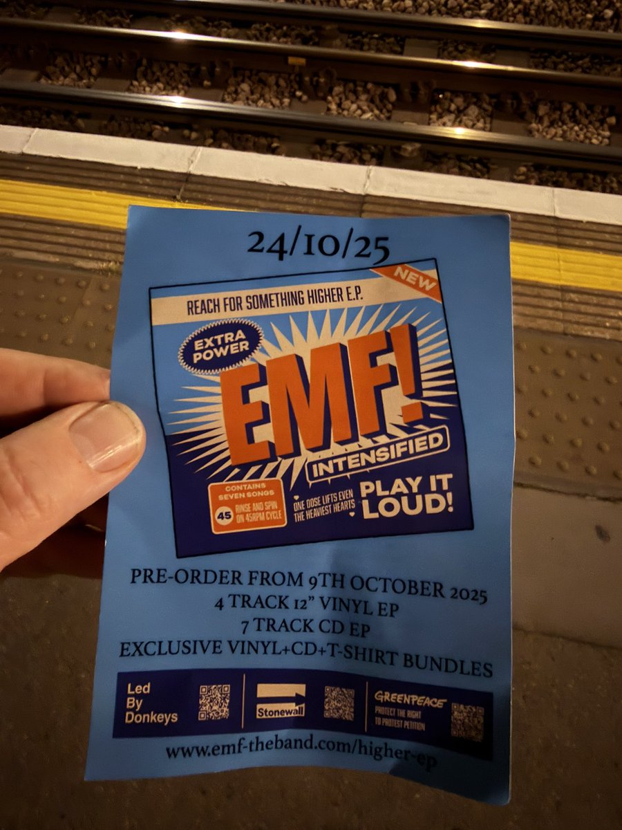 GWPhoenix's tweet photo. As Essex is the birth place of Depeche Mode will we be treated to @EMFTheBand doing their version of Just Can’t Get Enough at Southend @Chinnerys with #indiecultclub https://t.co/GiVq7JBEvC
