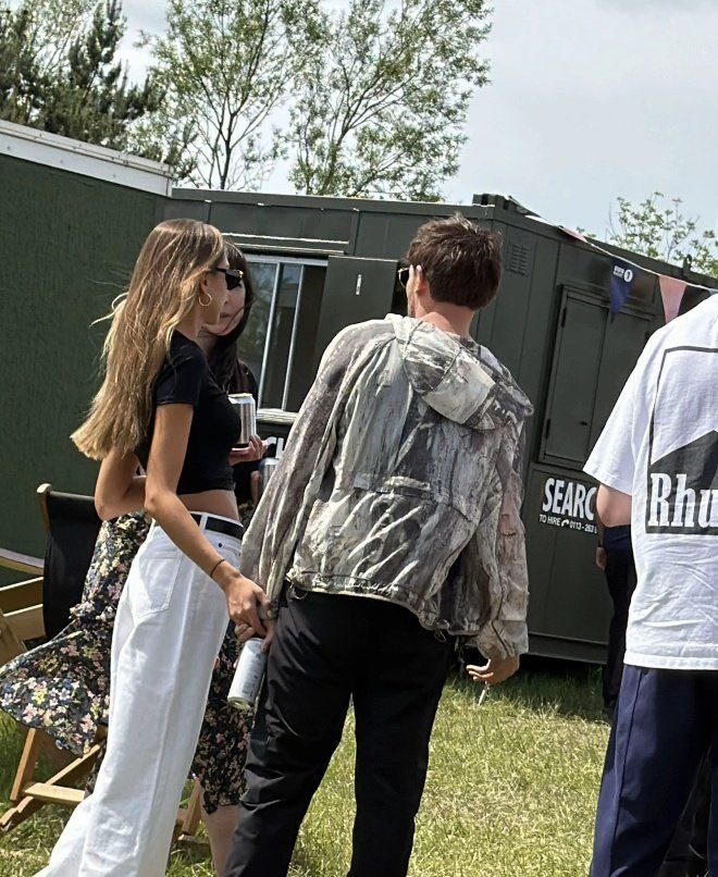 louistbr's tweet photo. 📸 • Namorados! Louis com Zara no Radio 1’s Big Weekend este final de semana!

via  louvodoo https://t.co/mCxzP0k2lJ