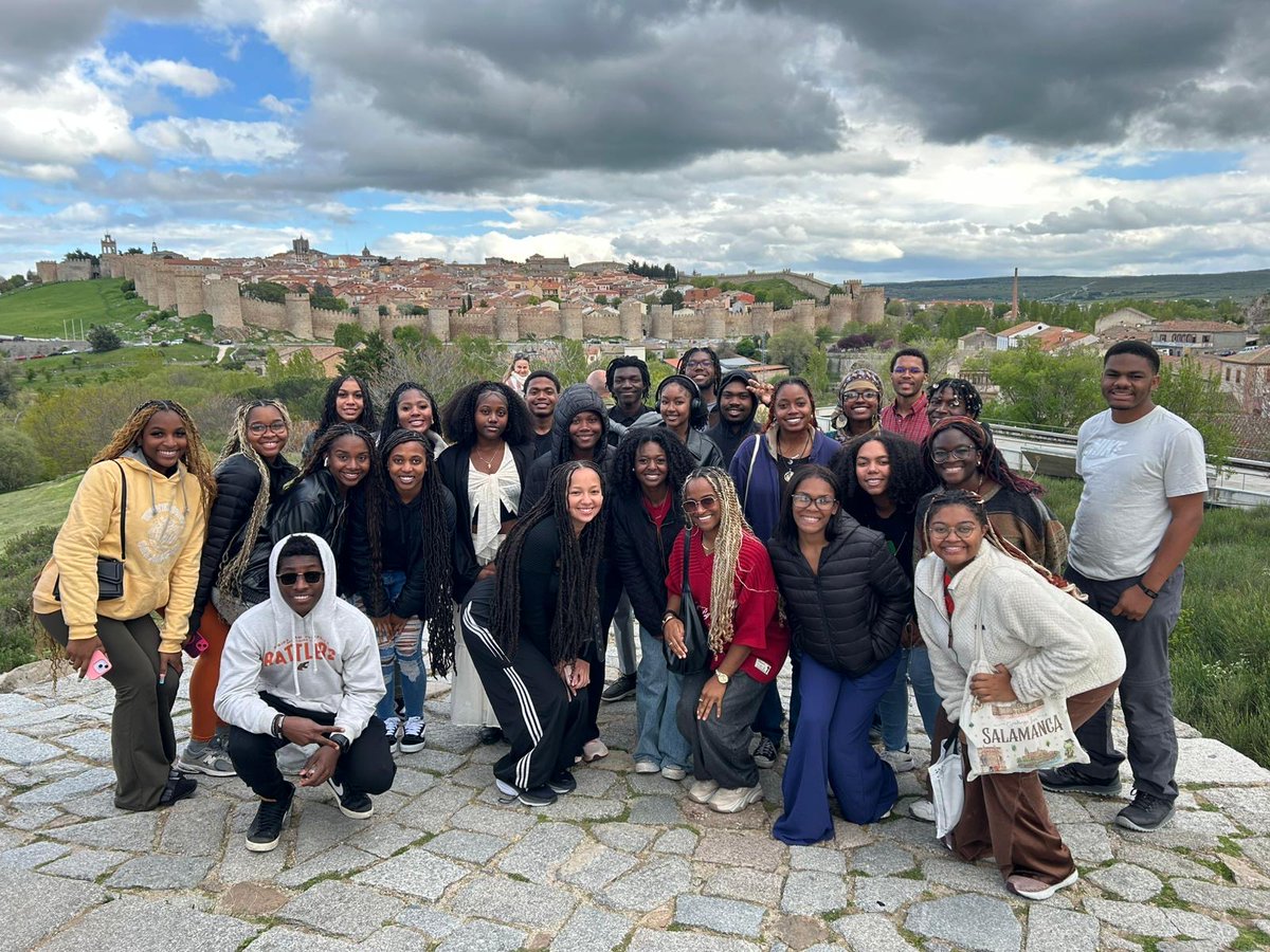 FAMU_1887's tweet photo. Florida A&amp;M University was selected for the IIE American Passport Project Grant, helping up to 25 Pell-eligible students obtain their first U.S. passport and access study abroad opportunities across the globe. 🌍✈️ 

📖 Read more at: https://t.co/jCcvYqAlk0

#FAMU #StudyAbroad https://t.co/EDjpCuzj2p