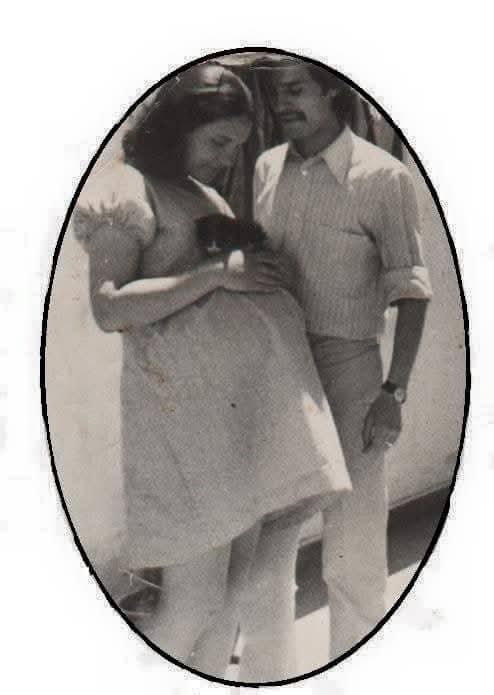 robertotaboada5's tweet photo. Por Silvia vergara falik
Silvita Vergara Falik 
El 24 de mayo  de 1976 fue secuestrado Rodoofo Vergara ,tenia 25 años .En la tarde del 24 de diciembre de 1976 los militares llevvaron a Herminia Falik a la Perla,alli fue torturada durante horas y abandonada en la agonia,porque " https://t.co/ExyHKevlCK