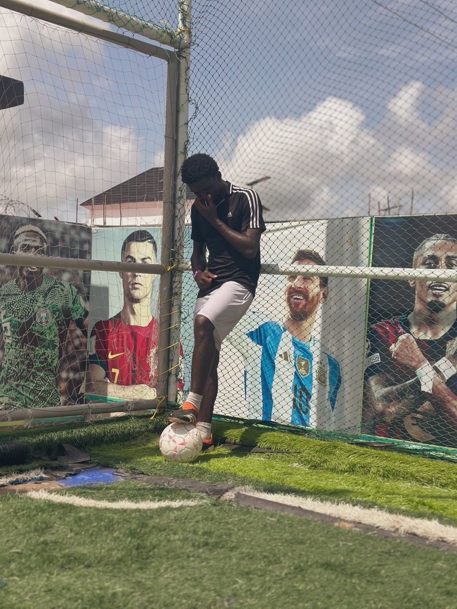 lefty_ronaldo's tweet photo. Hi X 
A new lefty baller joined your app 
Career stats 👇🏿

Career goals 10K 
Career assist 6k
Career dribbles 2k 
Career headed 50
Left leg damage ⭐️⭐️⭐️⭐️⭐️
Right leg damage ⭐️⭐️⭐️
More clips will be posted https://t.co/lpq76uQ1rI