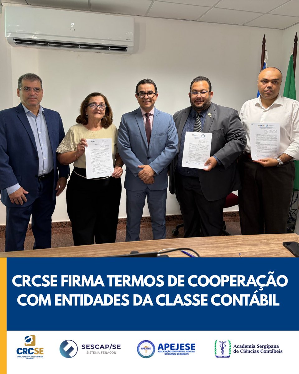 CRC_SE's tweet photo. Durante a 64ª Reunião Plenária, o CRCSE oficializou a assinatura de três Termos de Cooperação Técnica com a ASCC, a APEJESE e o SESCAP/SE.

Seguimos unidos pelo fortalecimento da contabilidade sergipana! 💙📊 https://t.co/Bj2j9NLUtK