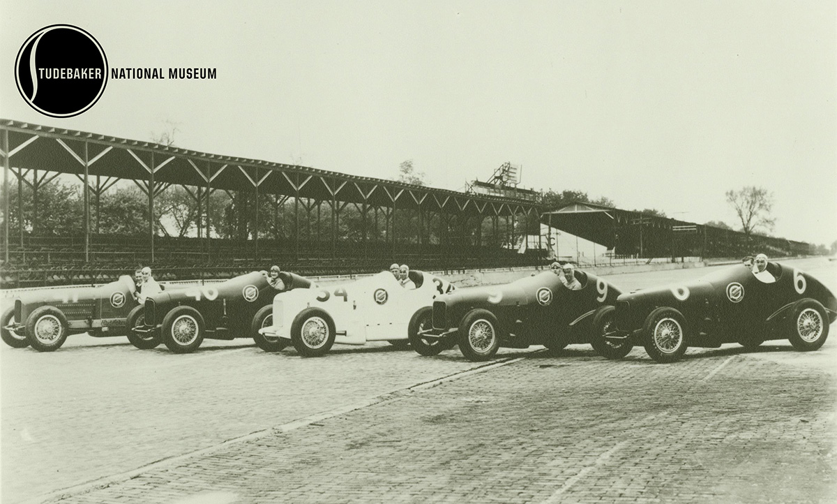 studebakermus's tweet photo. A line up of Studebaker Indianapolis 500 racers from the 1930s is seen here. Did you get a chance to enjoy this most recent running of the Indy 500? https://t.co/VXmWssA4ou