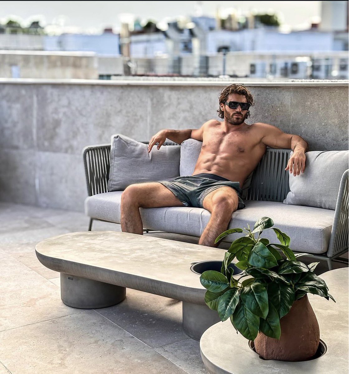 CanYamanNewsInt's tweet photo. ♦️#CanYaman IG Post - living the best life https://t.co/45Ll6DbPKn