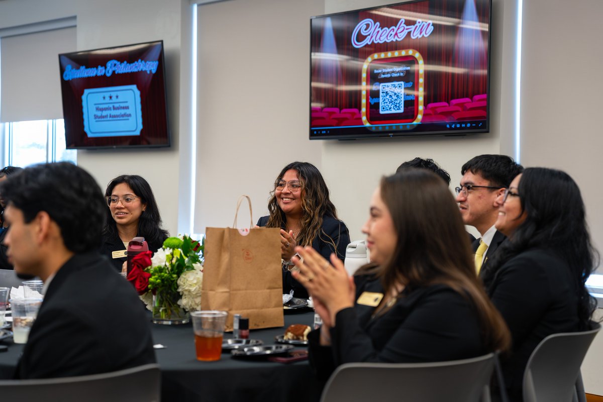 UHBauerCollege's tweet photo. Student orgs are where #UHBauer shows up.

At the #UHBauer Student Organization Awards, we celebrated the students, work, leadership and community behind it all.

🔗 https://t.co/weZ0okJZrg https://t.co/VAM3WKMPCH