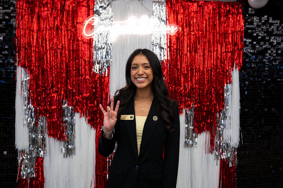 UHBauerCollege's tweet photo. Student orgs are where #UHBauer shows up.

At the #UHBauer Student Organization Awards, we celebrated the students, work, leadership and community behind it all.

🔗 https://t.co/weZ0okJZrg https://t.co/VAM3WKMPCH