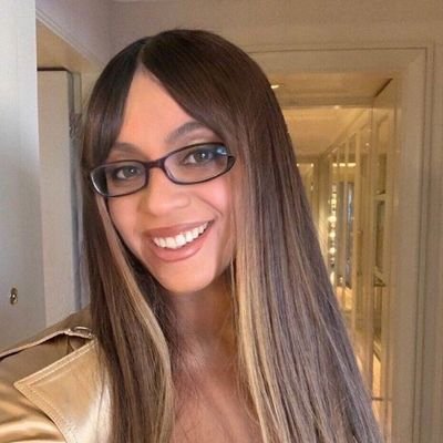 new tweet media