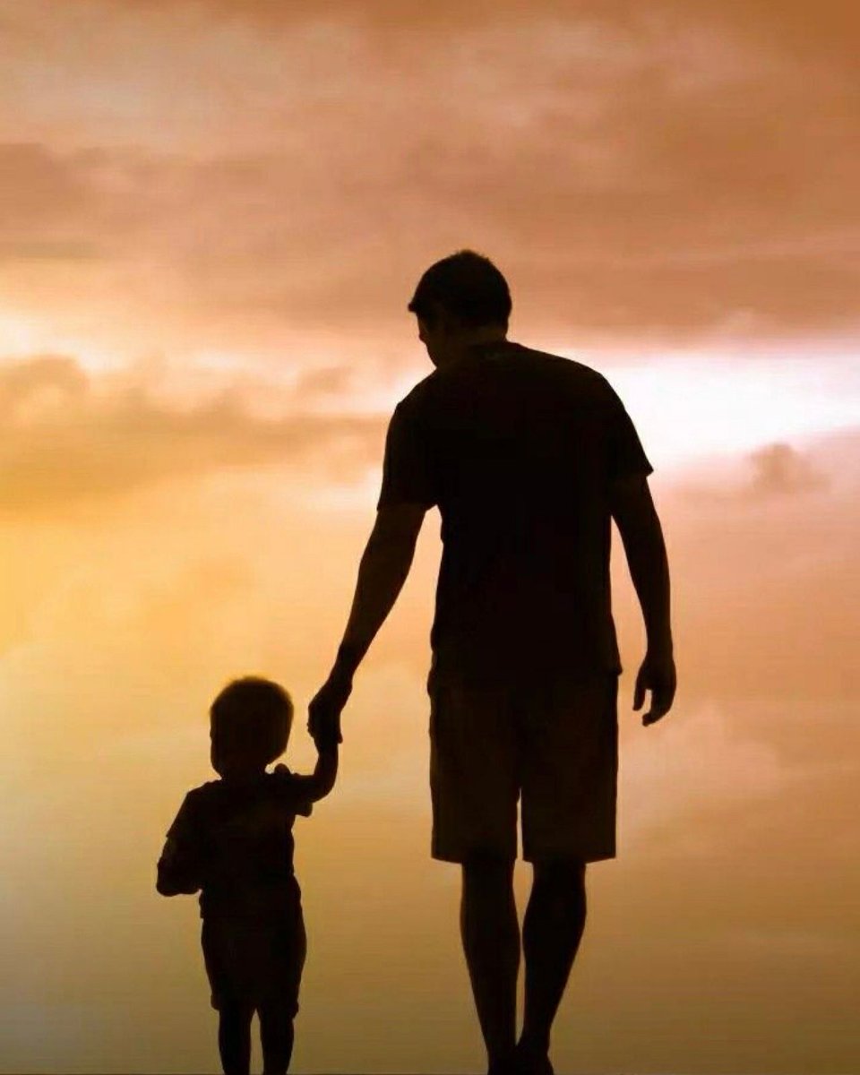 EmSAcor_Romance's tweet photo. It’s time for #ThisOrThat

THIS: Dads 👔

Or

THAT: Grads 🎓

Vote in the comments 👇 https://t.co/qj4K3ZDlUB